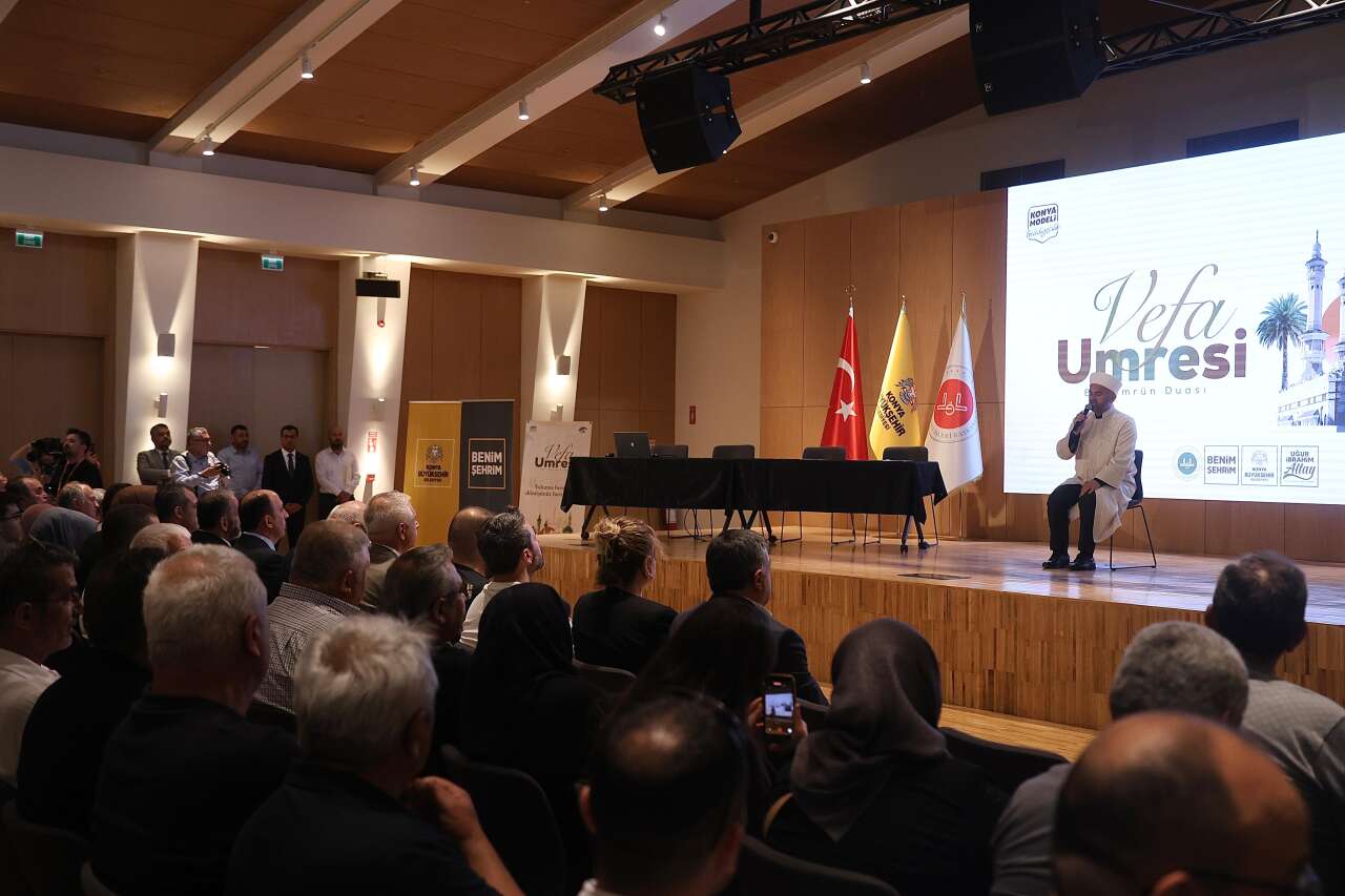 Konya Büyükşehir umre çekilişini yaptı, kurada adını duyan gözyaşını tutamadı 13